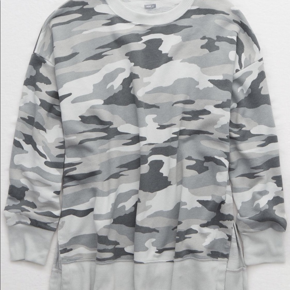 aerie desert sweatshirt oversized camo M NWT